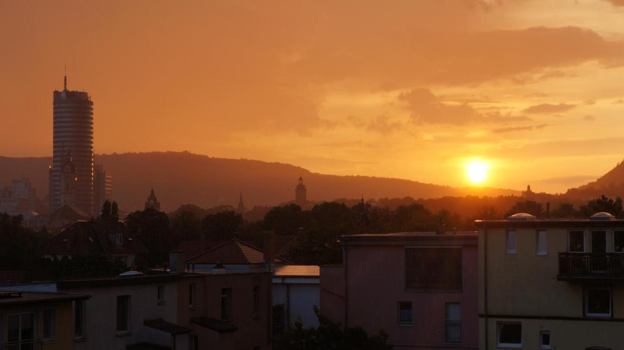 Apartment Skyline Of Jena, Luxurioes, Einzigartig, Free Wifi, Parkplatz, Klimatisiert, Zentral Luaran gambar